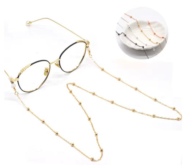 Wavy Chain Elegance